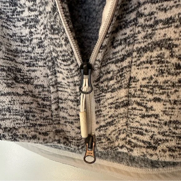 The North Face Hooded Sweater Jacket - Picture 3 of 8